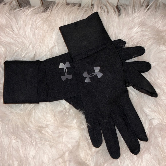 Under Armour Black Gloves. EUC. - Picture 3 of 9